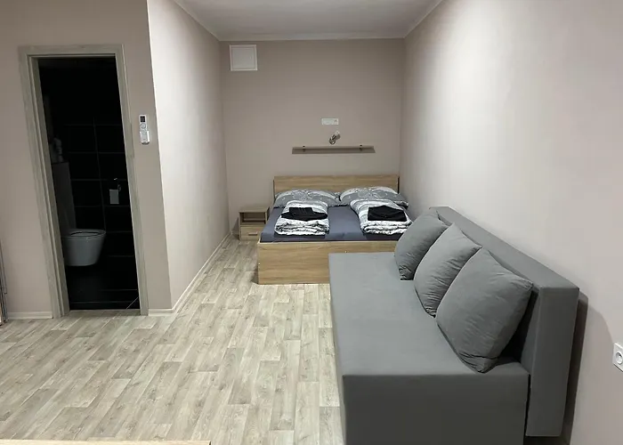 Na Vinné Stezce *
